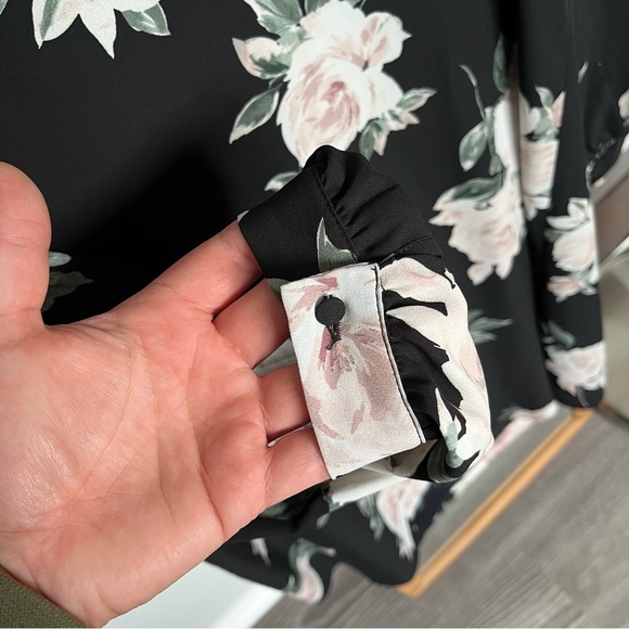 Cold shoulder Le chateau floral dress - Picture 4 of 6